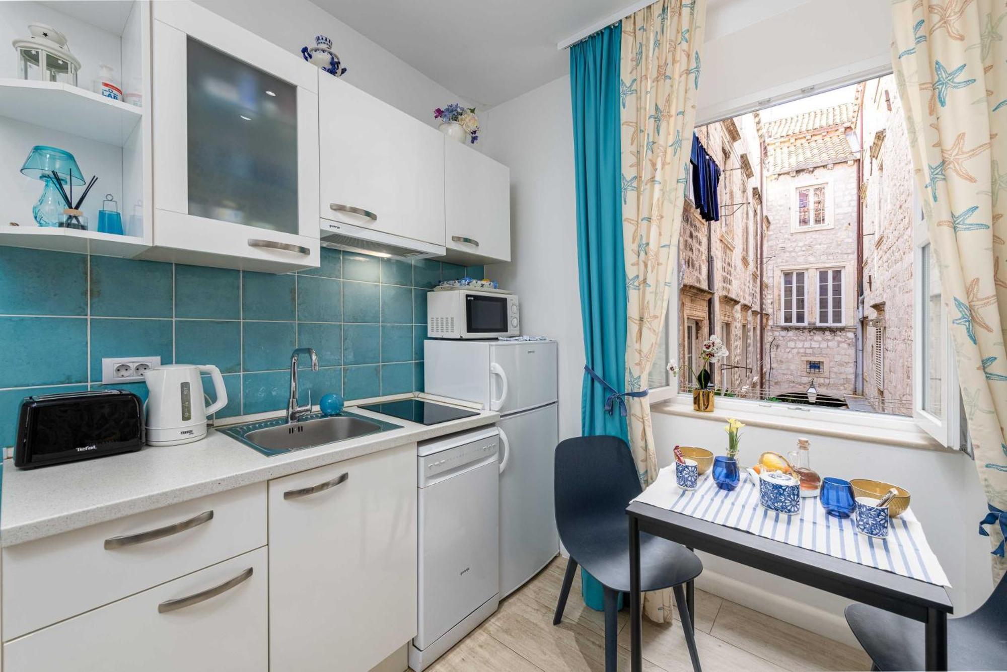 L & L Old Town Apartments Дубровник Экстерьер фото