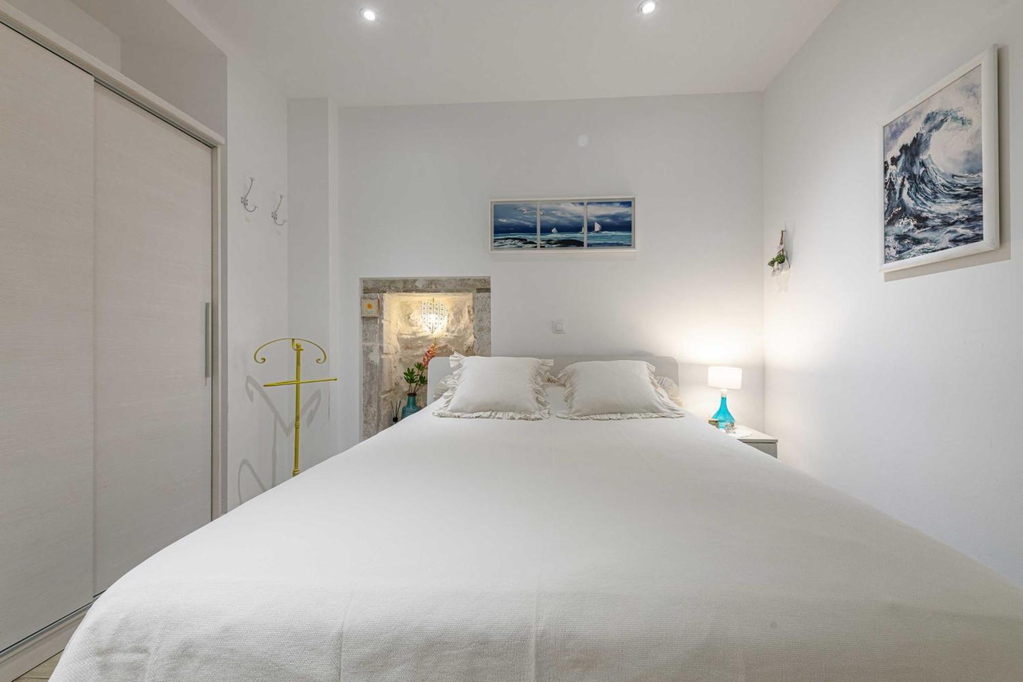 L & L Old Town Apartments Дубровник Номер фото