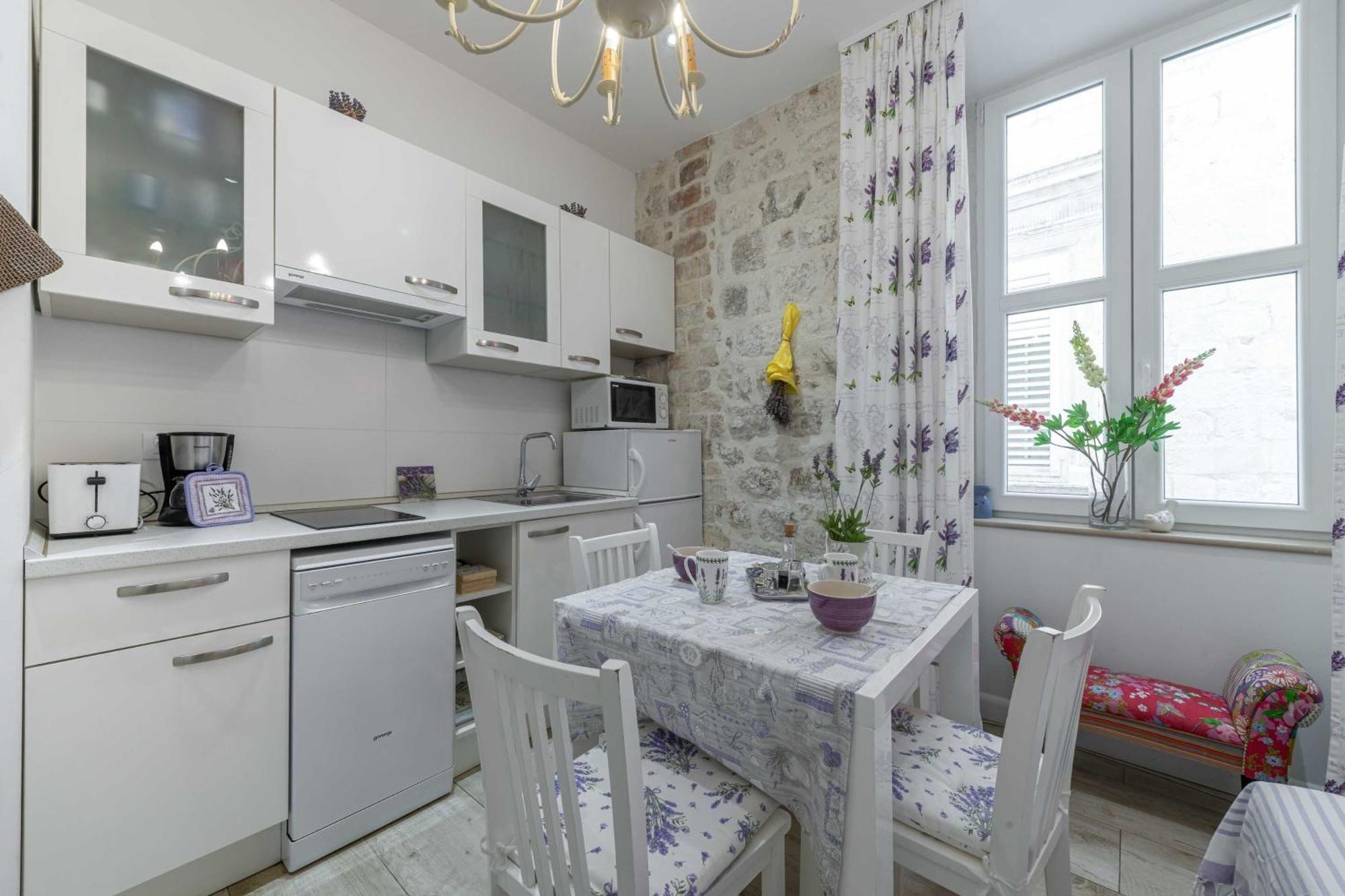 L & L Old Town Apartments Дубровник Экстерьер фото