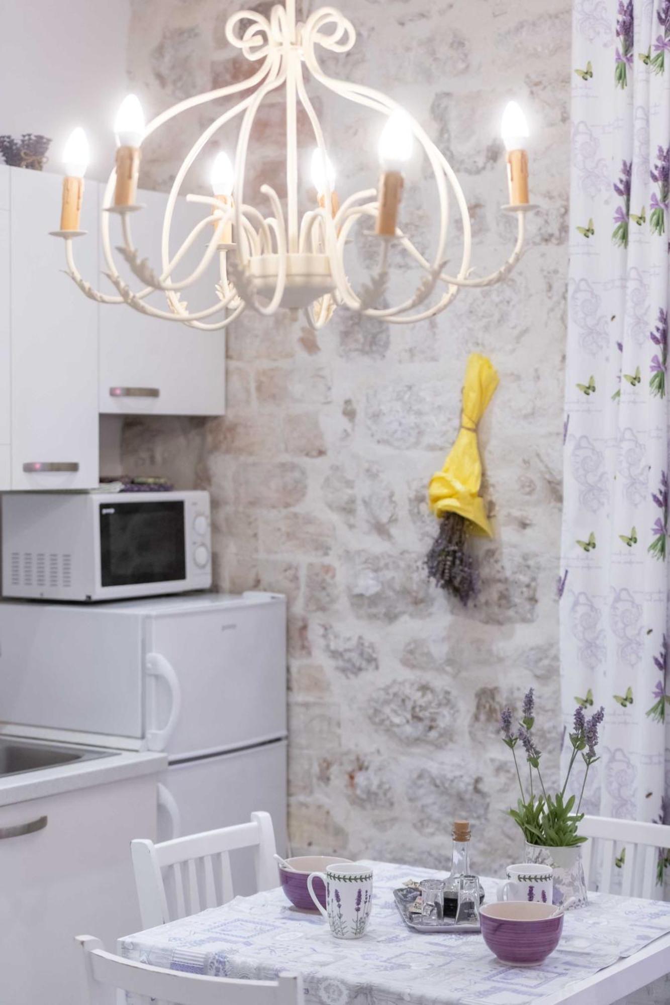 L & L Old Town Apartments Дубровник Экстерьер фото